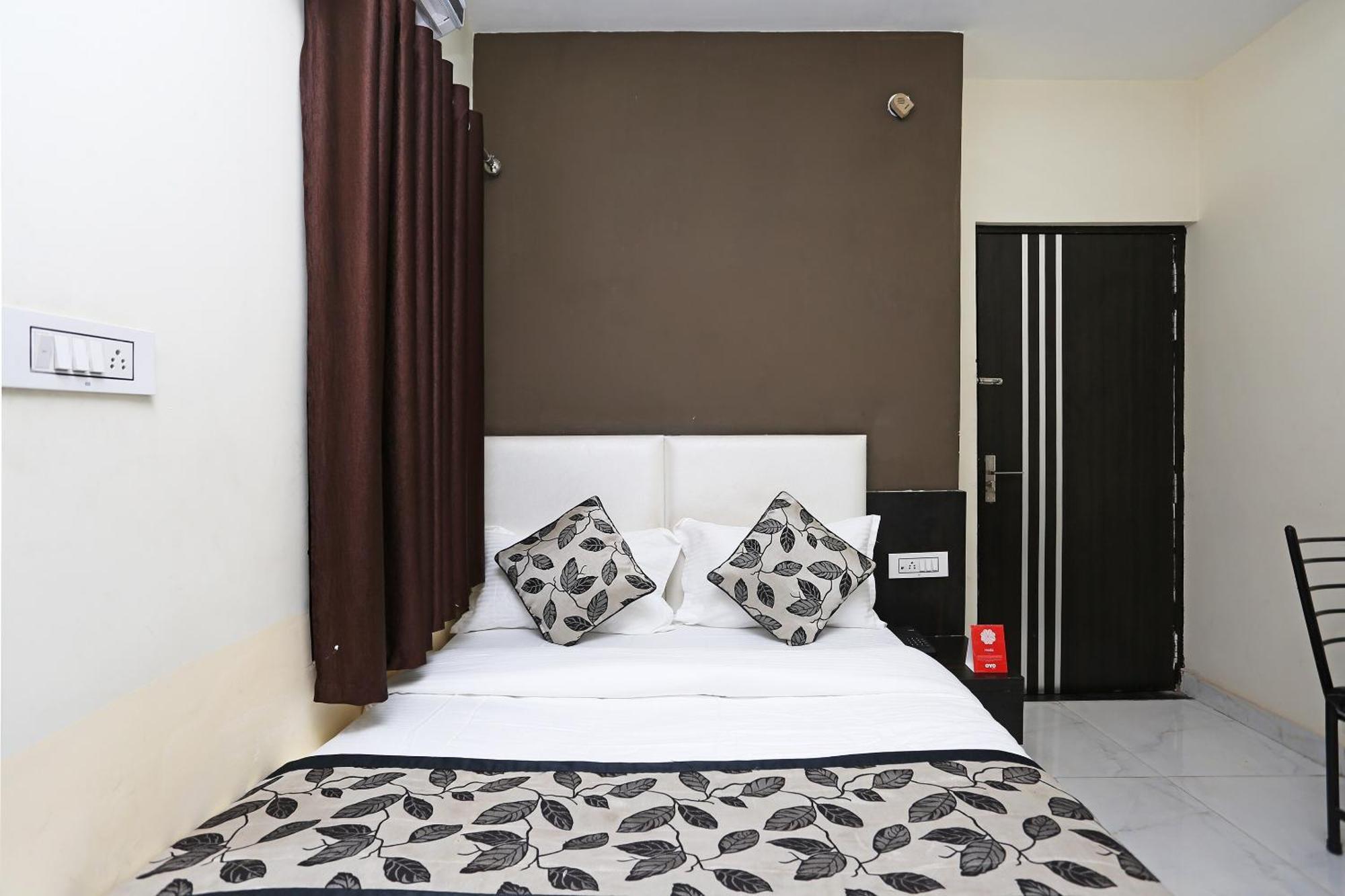 Hotel O Laxmi Privilege Inn กวาลิออร์ ภายนอก รูปภาพ